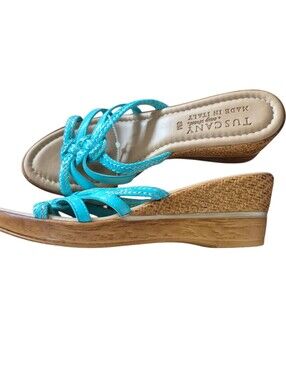 NWOT Tuscany By Easy Street Sandals Size 8